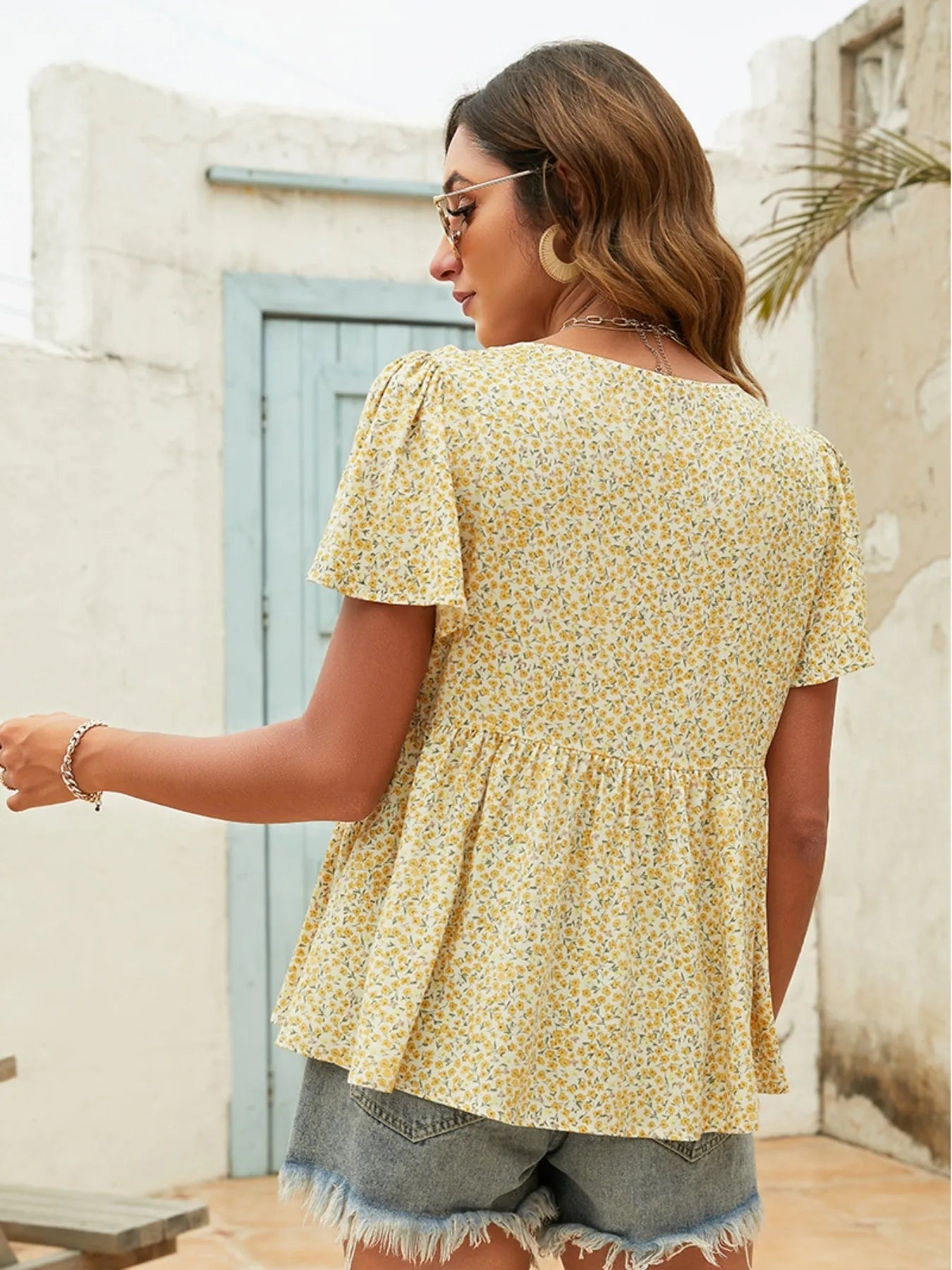 Floral Print V-neck Flutter Sleeve Babydoll Blouse