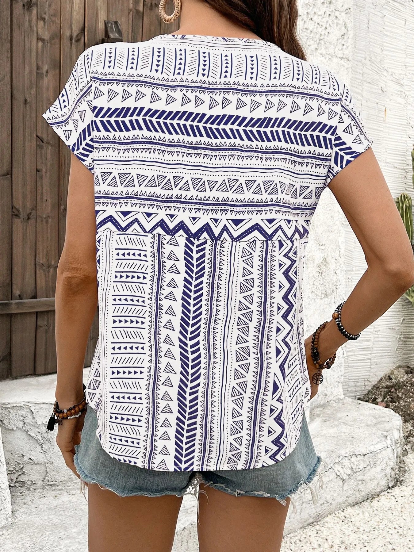 Geometric Print Short Sleeve Blouse