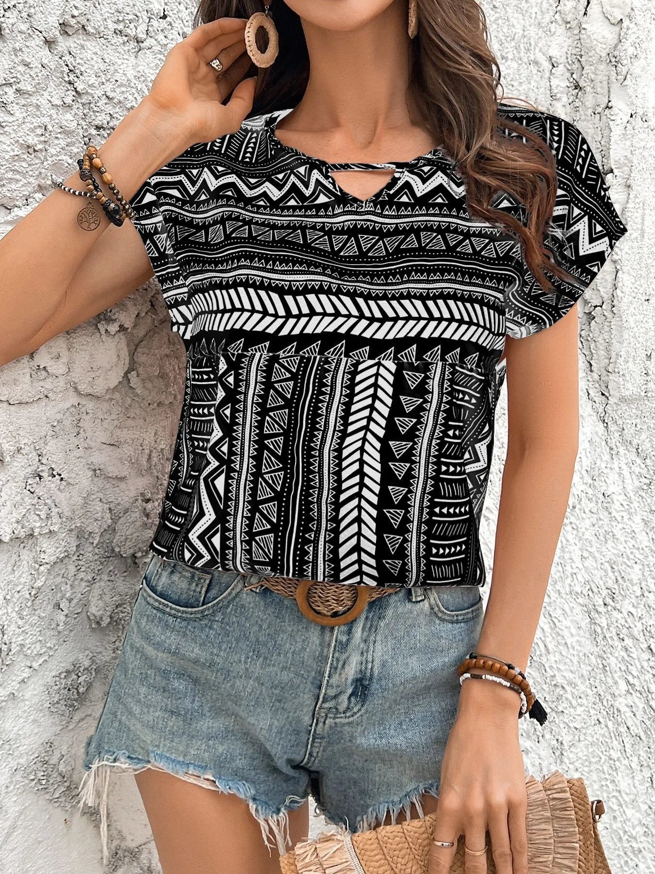Geometric Print Short Sleeve Blouse Black