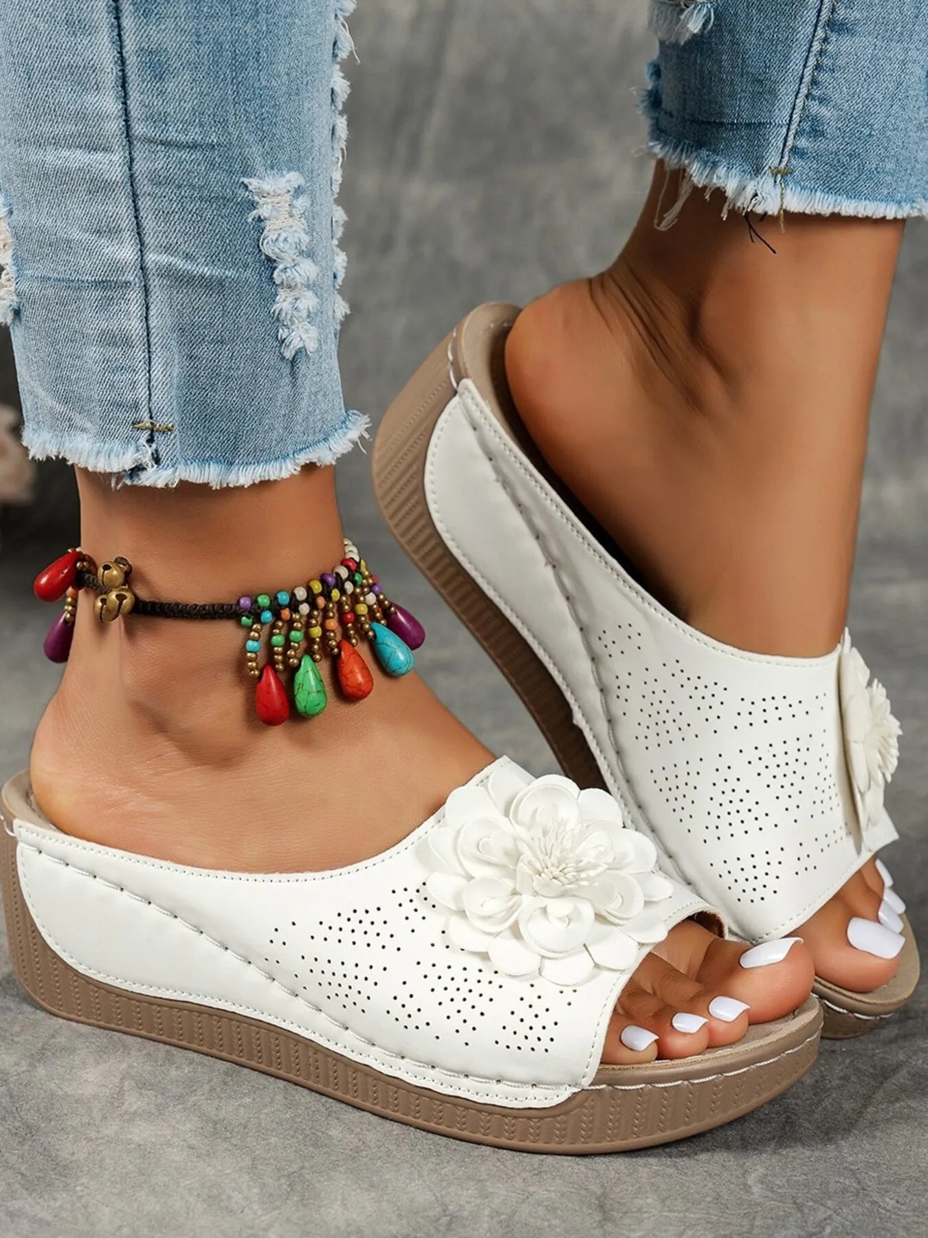 Flower Peep Toe Wedge Sandals White