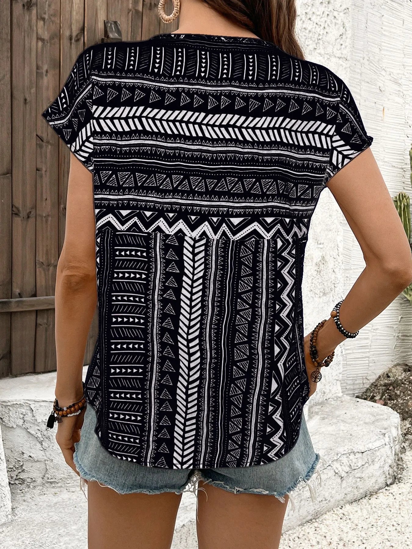 Geometric Print Short Sleeve Blouse