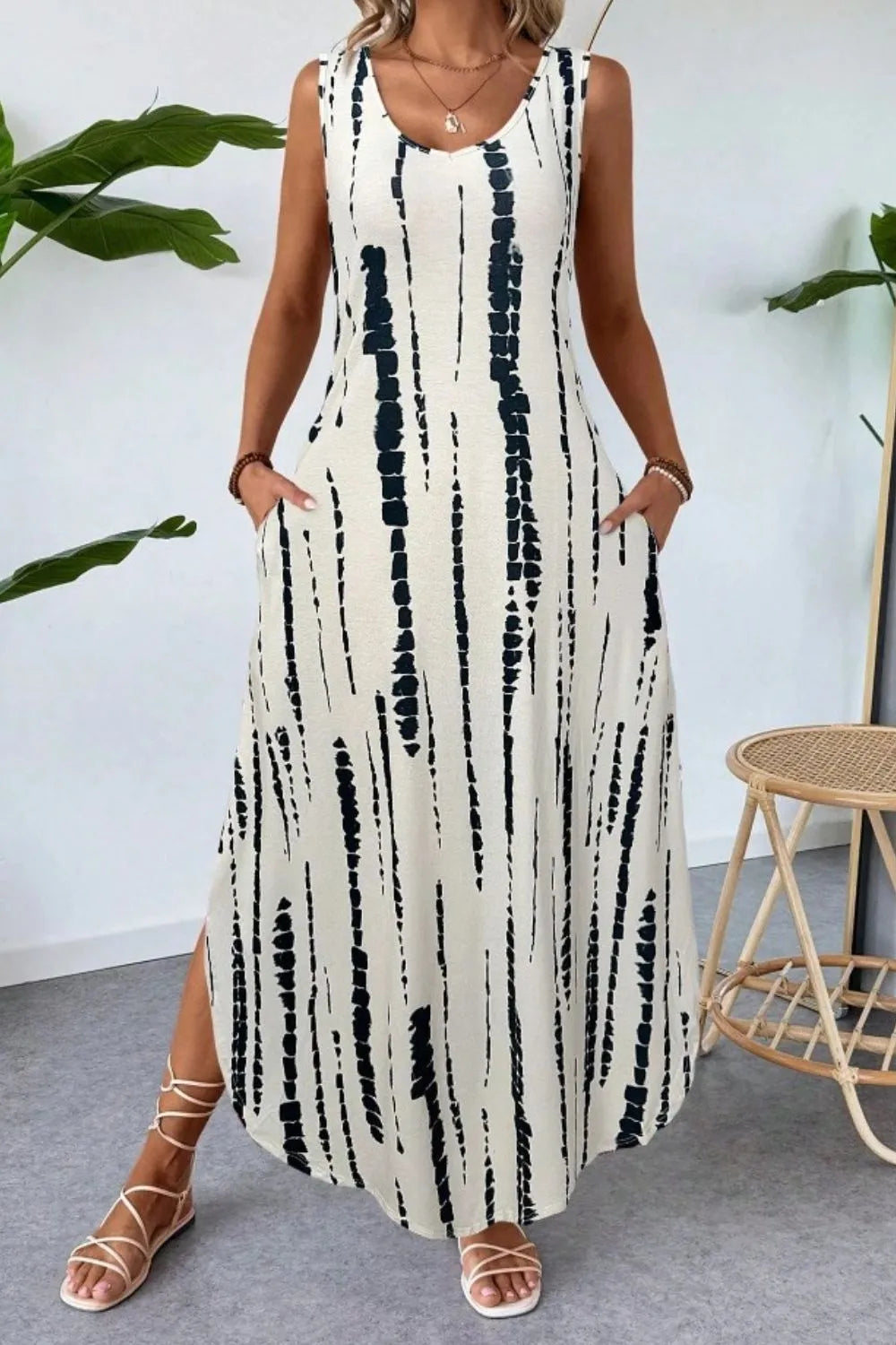 Scoop Neck Sleeveless Dress with Pockets Beige