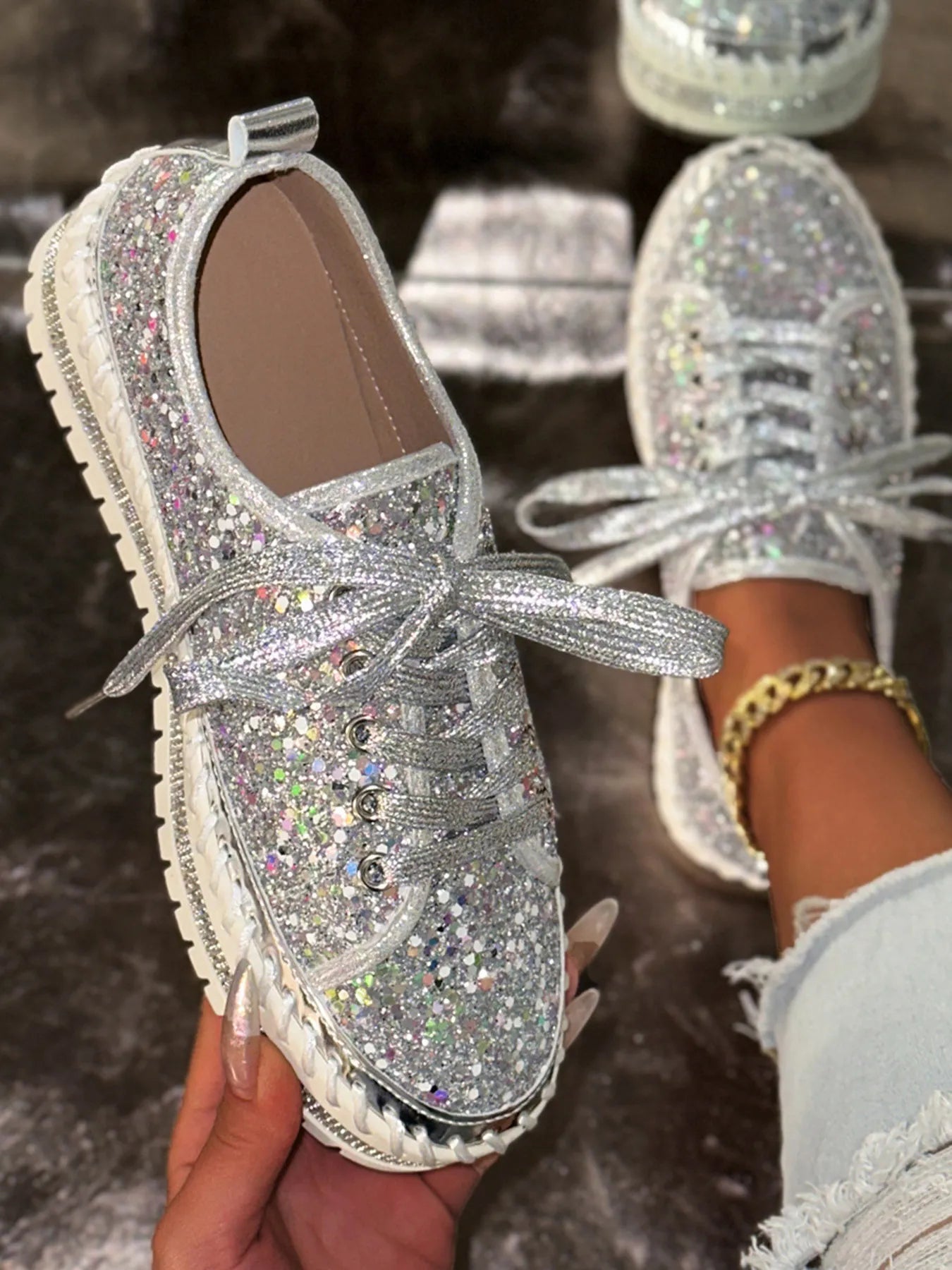 Lace Up Round Toe Platform Sneakers