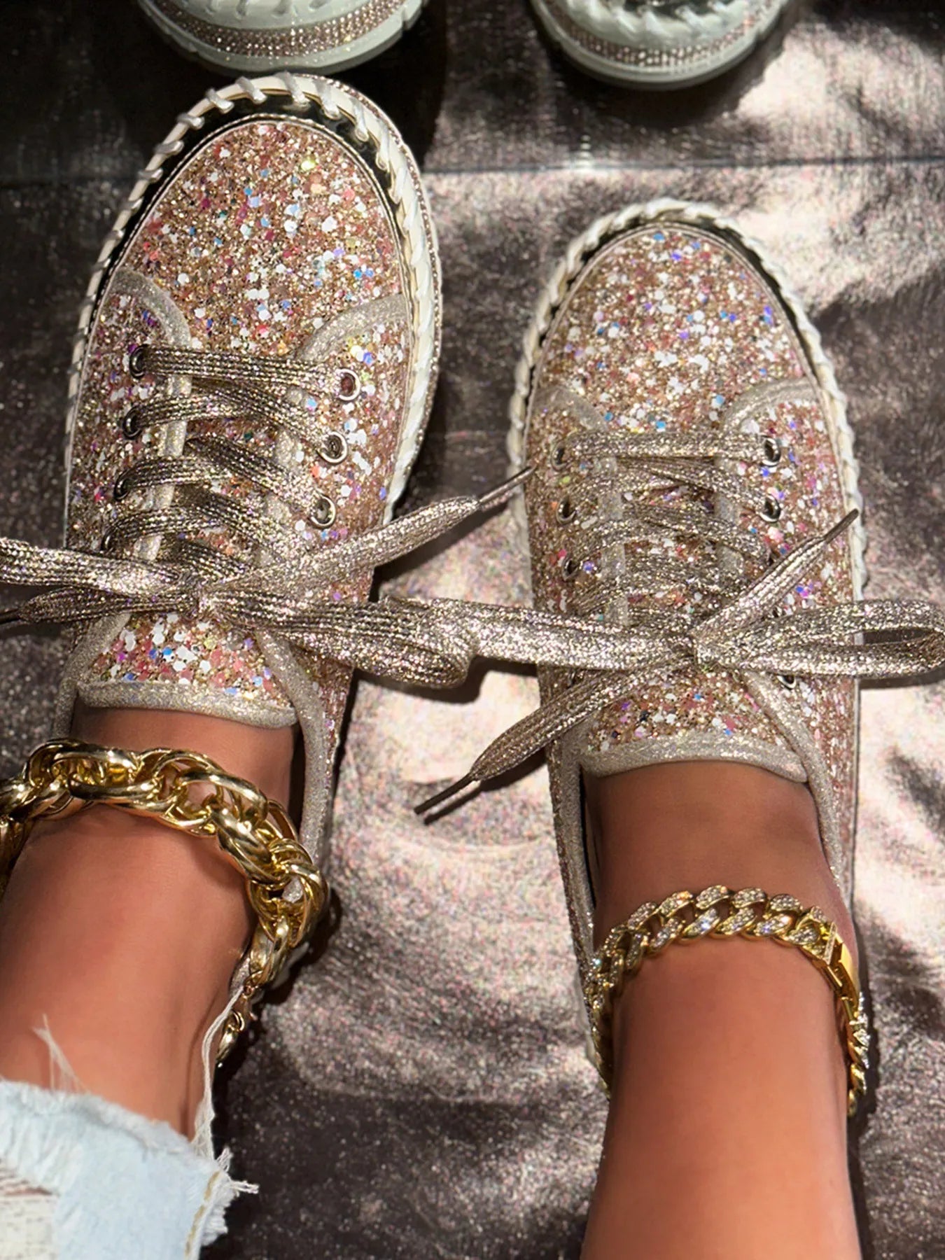 Lace Up Round Toe Platform Sneakers