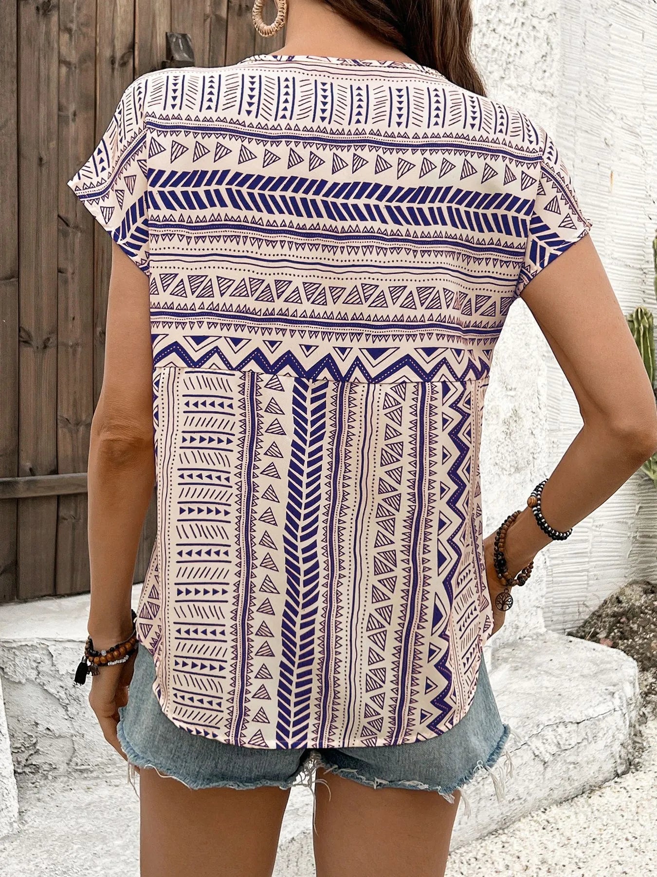 Geometric Print Short Sleeve Blouse