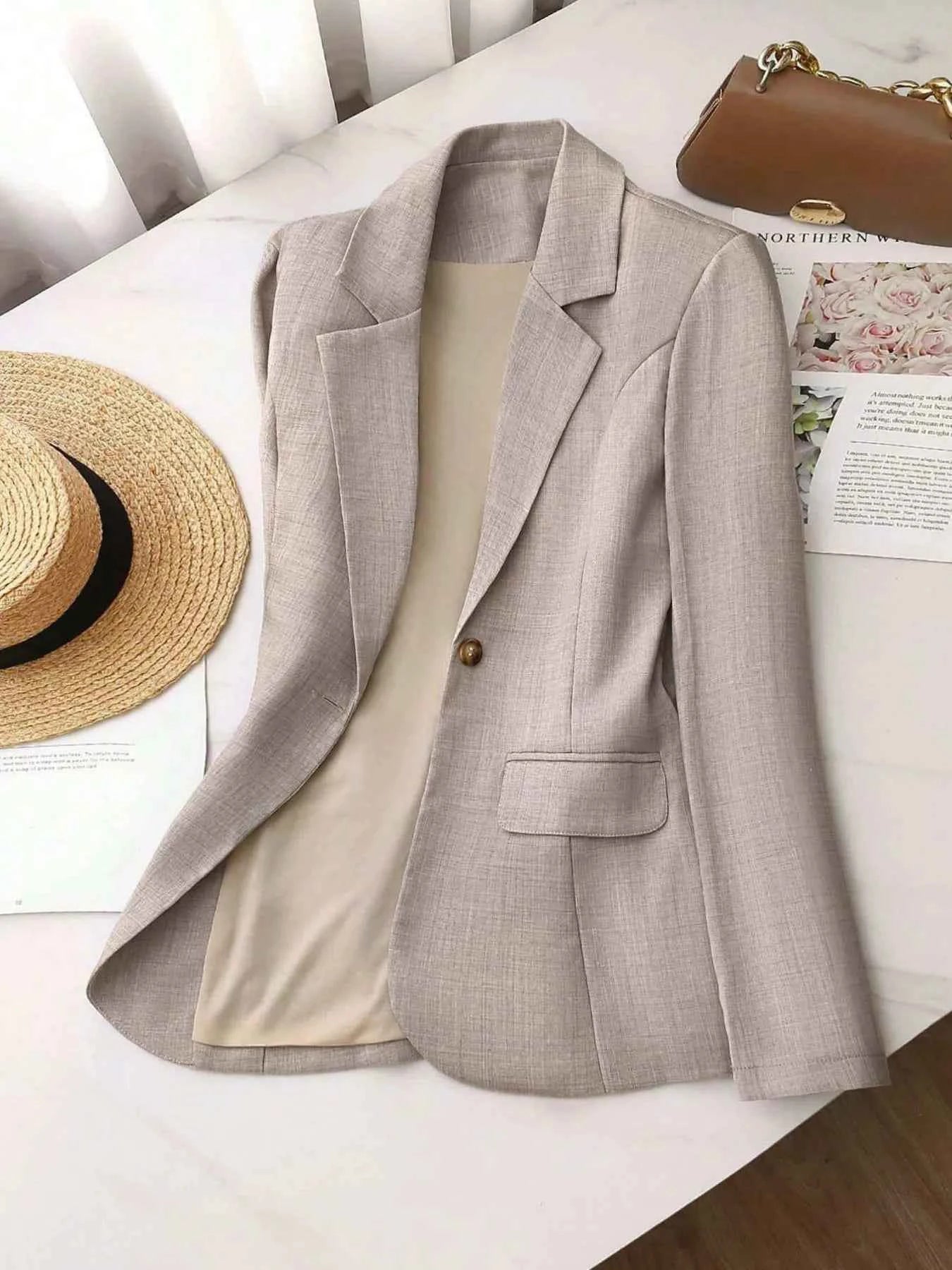 One Button Lapel Collar Blazer