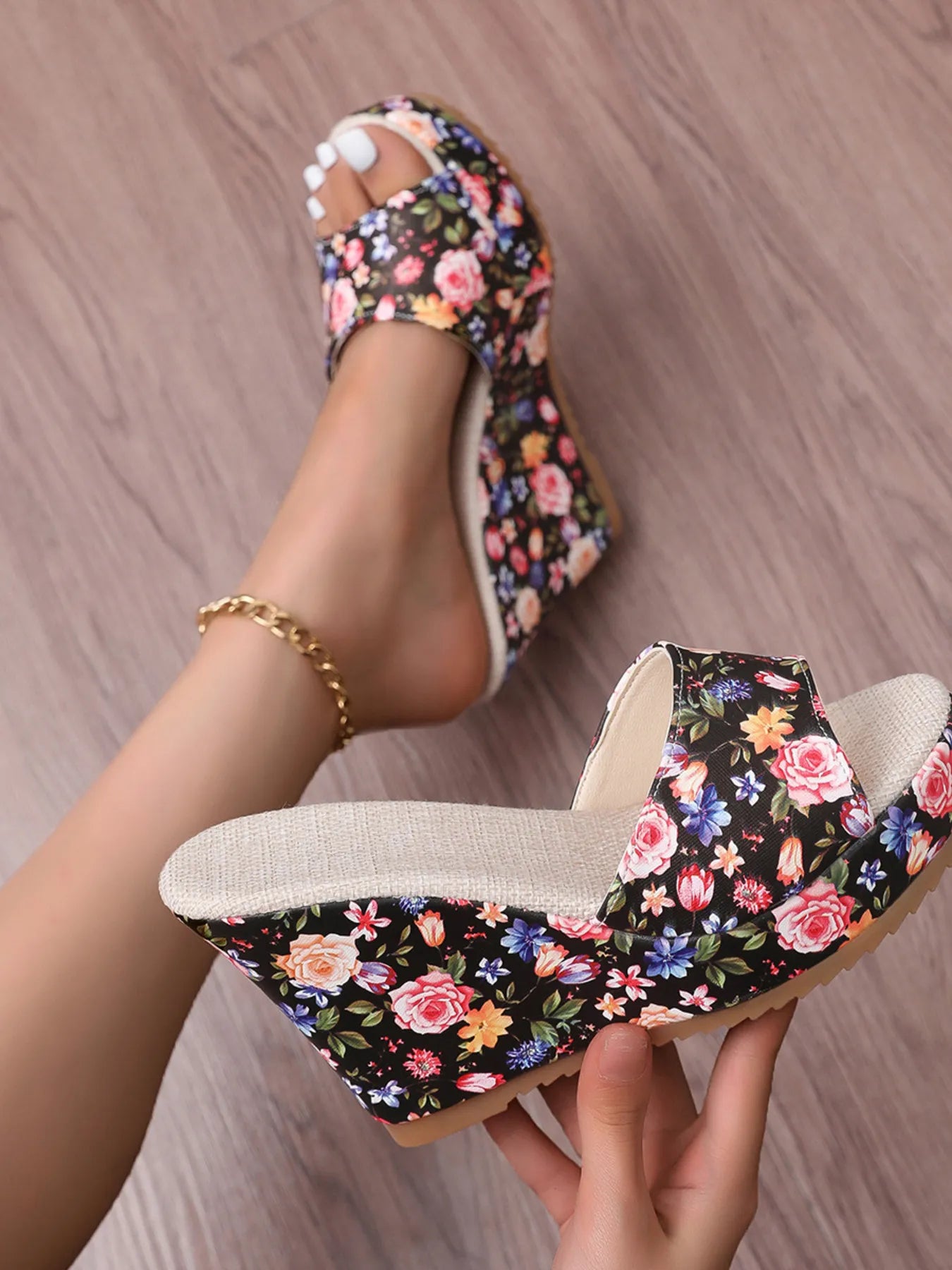 Floral Print Platform Wedge Sandals