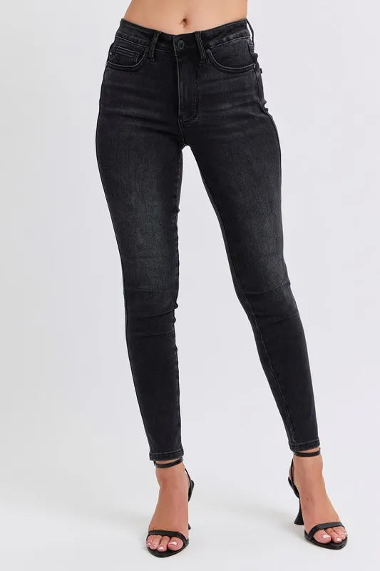 Judy Blue Full Size Mid Rise Tummy Control Skinny Jeans Plus Size BK